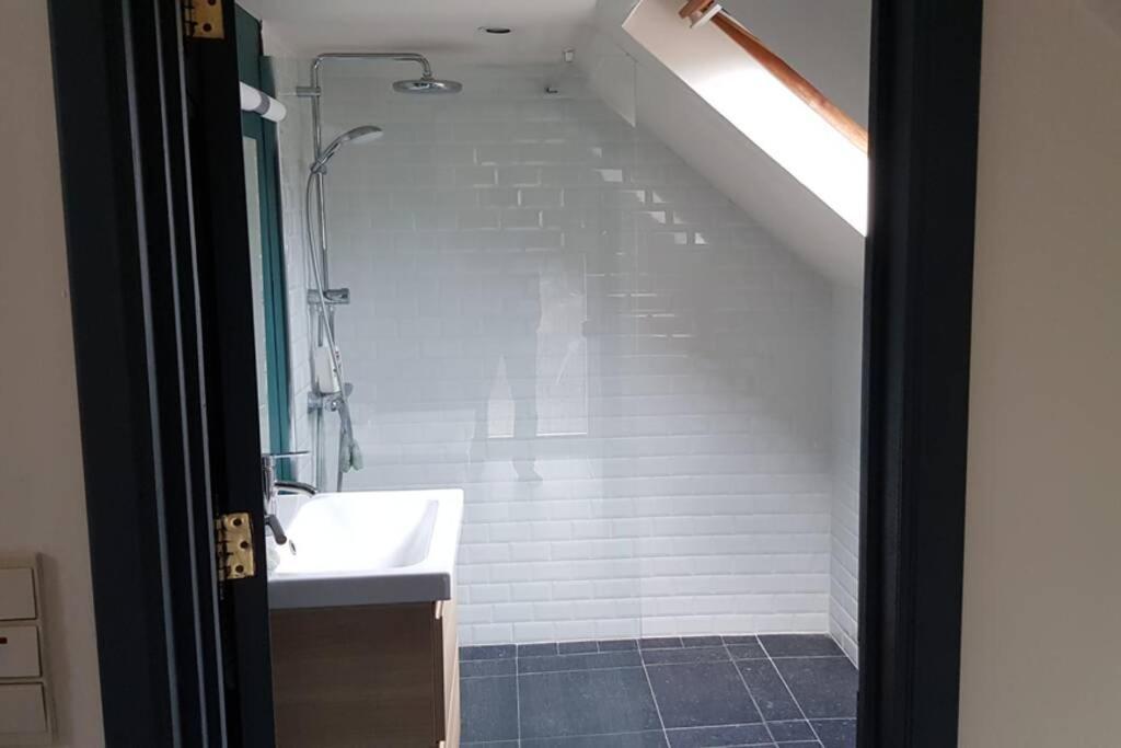 Appartement Isole, 1 Chambre Avec Terrasse Privee Ramillies Exterior photo