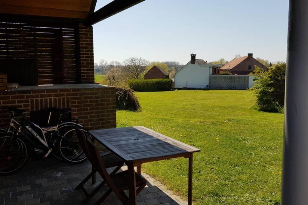 Appartement Isole, 1 Chambre Avec Terrasse Privee Ramillies Exterior photo